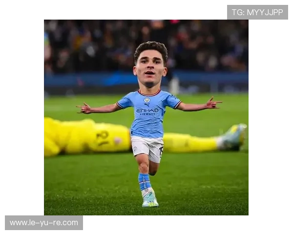 阿尔瓦雷斯：曼城未来核心，领航球队新篇章