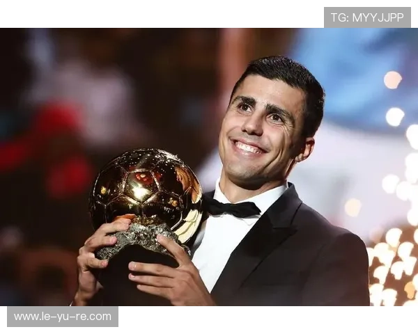 罗德里金球奖实至名归?揭秘西班牙中场核心如何定义现代足球